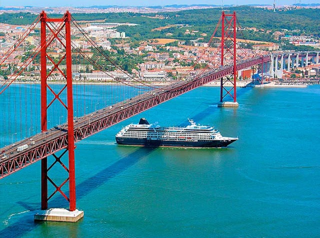 Paseo en barco por el Rio Tejo (Tajo) en Lisboa