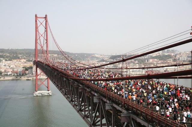 Media Maratón de Lisboa en el Puente 25 de Abril