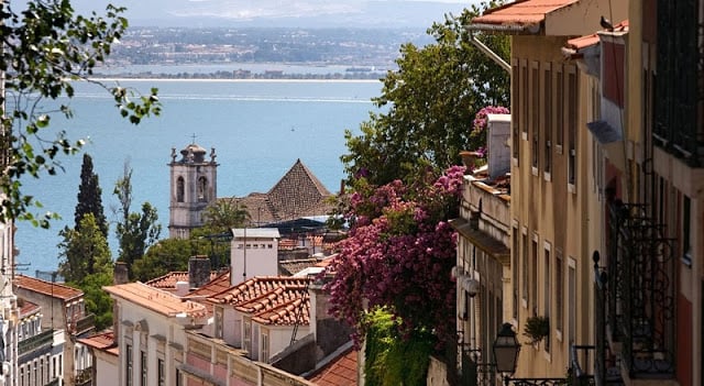 Casas y vista de Lisboa