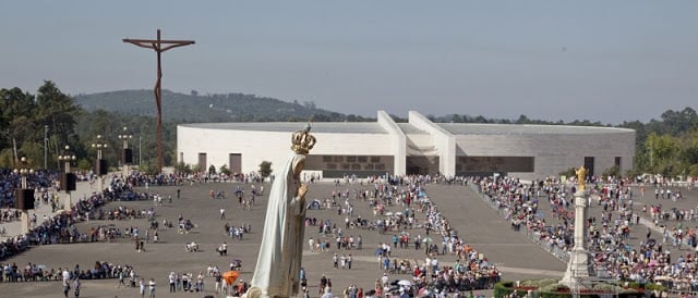 Basílica de la Santísima Trinidad de Fátima