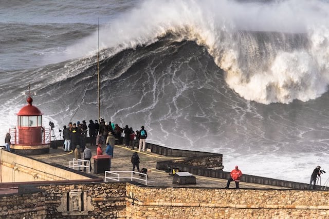 Faro de Nazaré