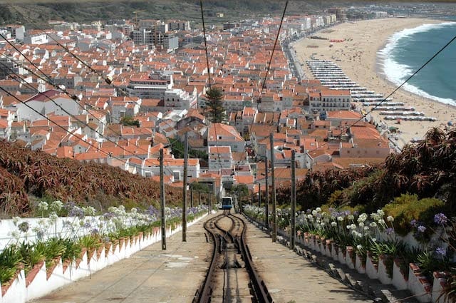 Praia da Vila y ascensor